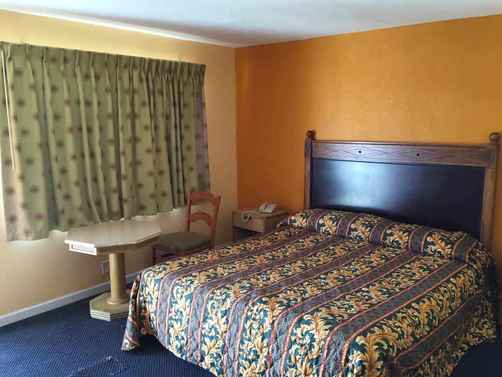 Western Sands Motel Indio Extérieur photo