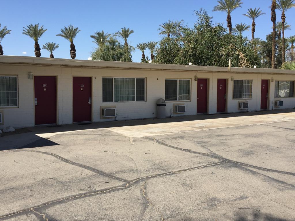Western Sands Motel Indio Extérieur photo