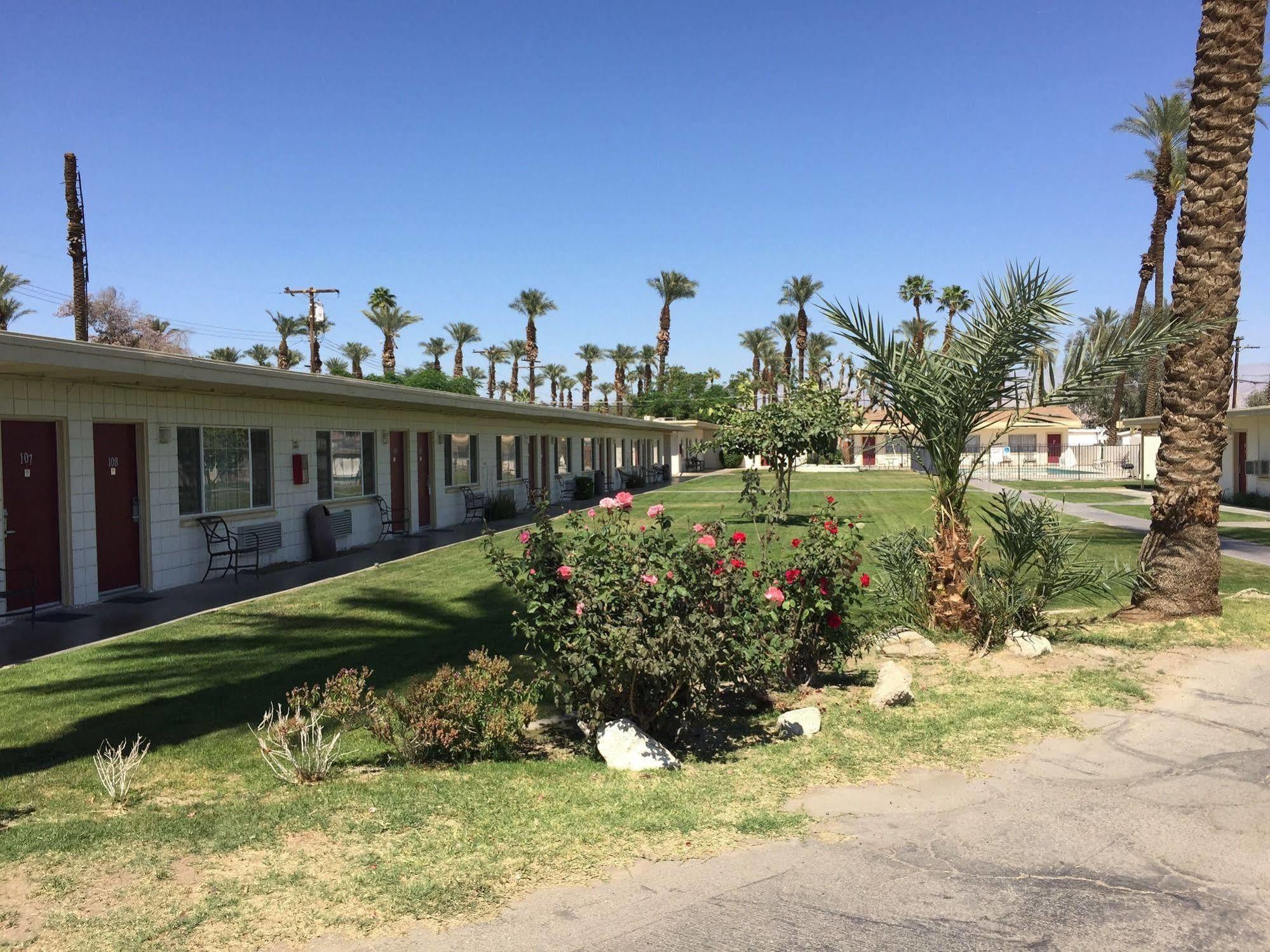 Western Sands Motel Indio Extérieur photo